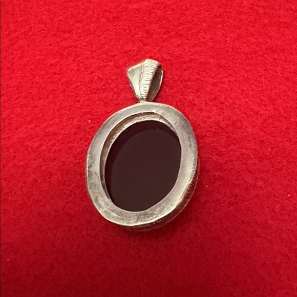 Sleek Large 925 Silver Faceted Hematite Oval Pendant - Picture 6 of 8